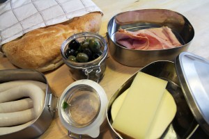 Brot_Oliven_Wurst_unverpackt-details